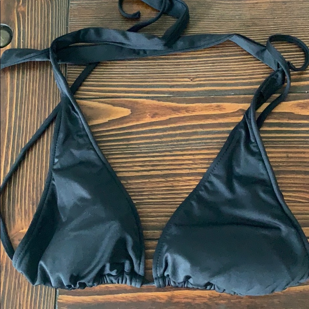 Black bikini top